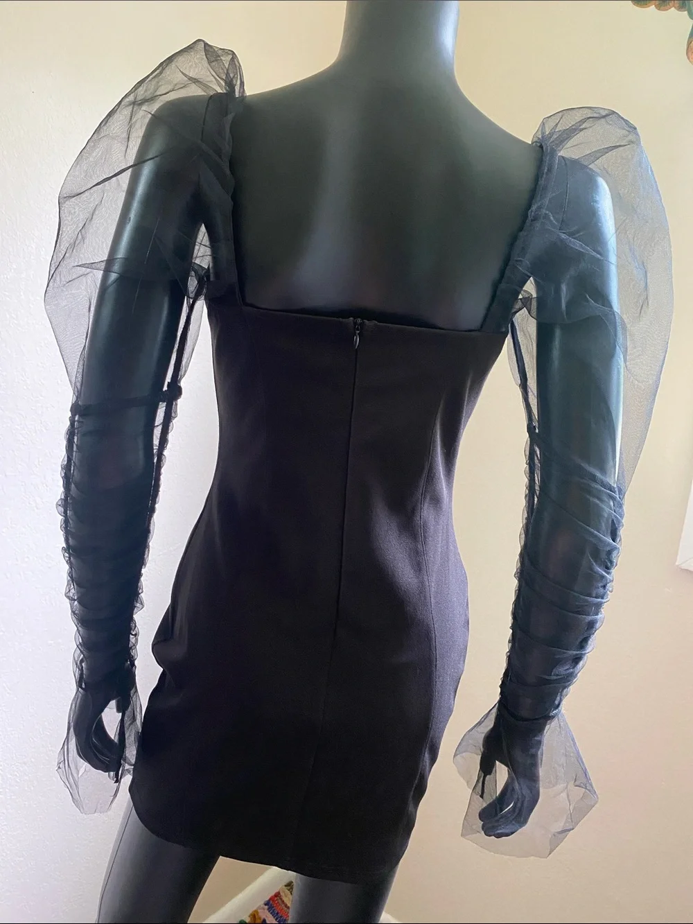 L’VOW STUDIO chic black